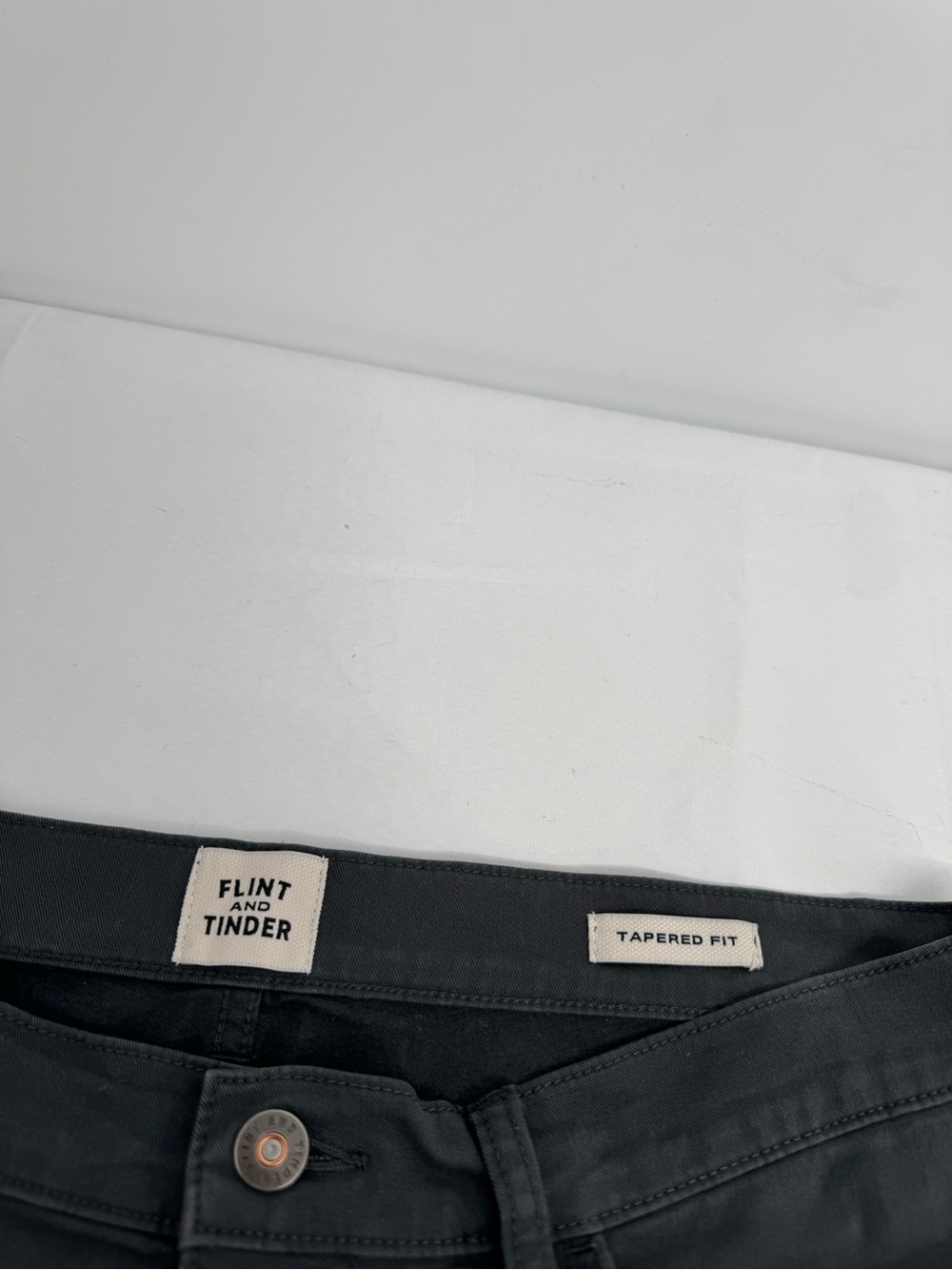 Flint And Tinder Pants Mens 34 X 30 Charcoal Tapered Fit Chino Casual - Picture 3 of 9